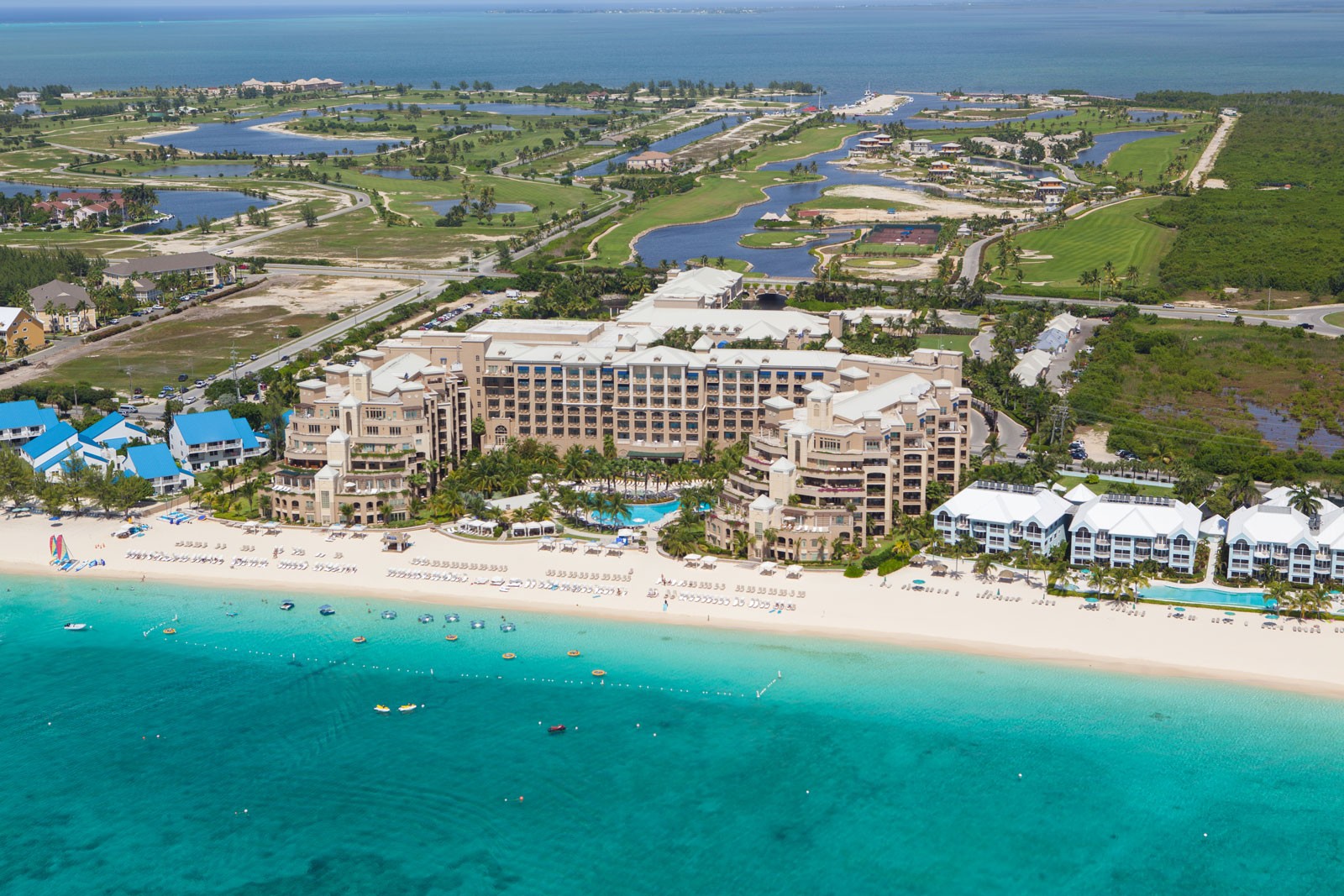 Scenic Caribbean beach representing opportunities in the Caribbean market for hospitality development.